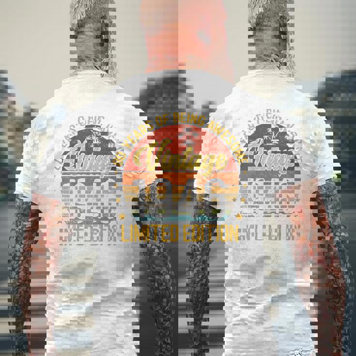 オンバック レトロヴィンテージ 1946年3月 80歳 80歳の誕生日 メンズTシャツ バックプリント 高齢者への贈り物