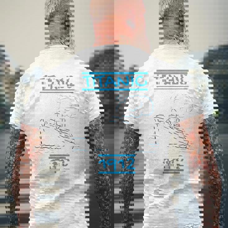 キッズ タイタニック キッズ 帆船 ヴィンテージ クルーズ ベッセル 1912 メンズTシャツ バックプリント 高齢者への贈り物