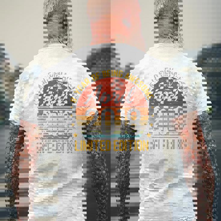 レトロ2018年3月限定版 8歳8歳の誕生日 メンズTシャツ バックプリント 高齢者への贈り物