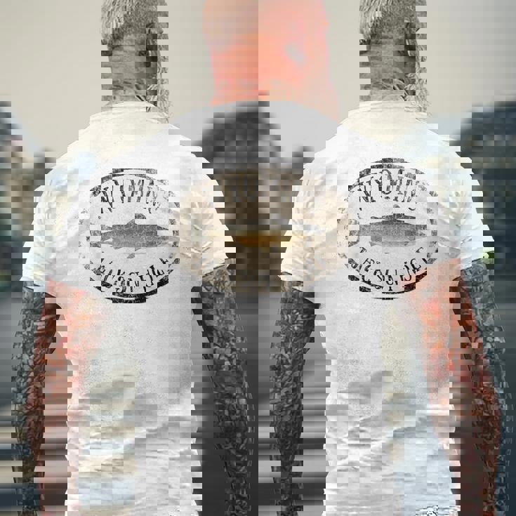 ワイオミング ジャクソン ホール トラウト 魚 フライフィッシング ビンテージ メンズTシャツ バックプリント 高齢者への贈り物