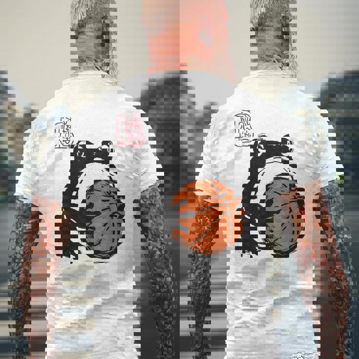 不機嫌そうなカエル 面白い バスケットボール アニメ 日本語 メンズTシャツ バックプリント 高齢者への贈り物