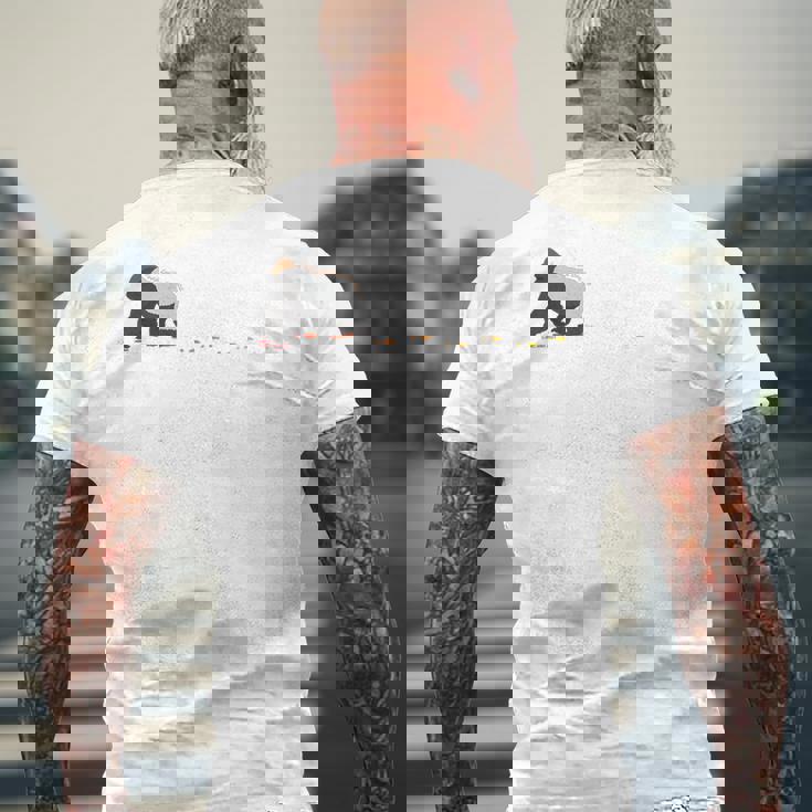 歩くゴリラ メンズTシャツ バックプリント 高齢者への贈り物