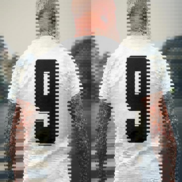 番号9 ナインスポーツジャージ 誕生日年齢 ラッキーナンバーブラック メンズTシャツ バックプリント 高齢者への贈り物