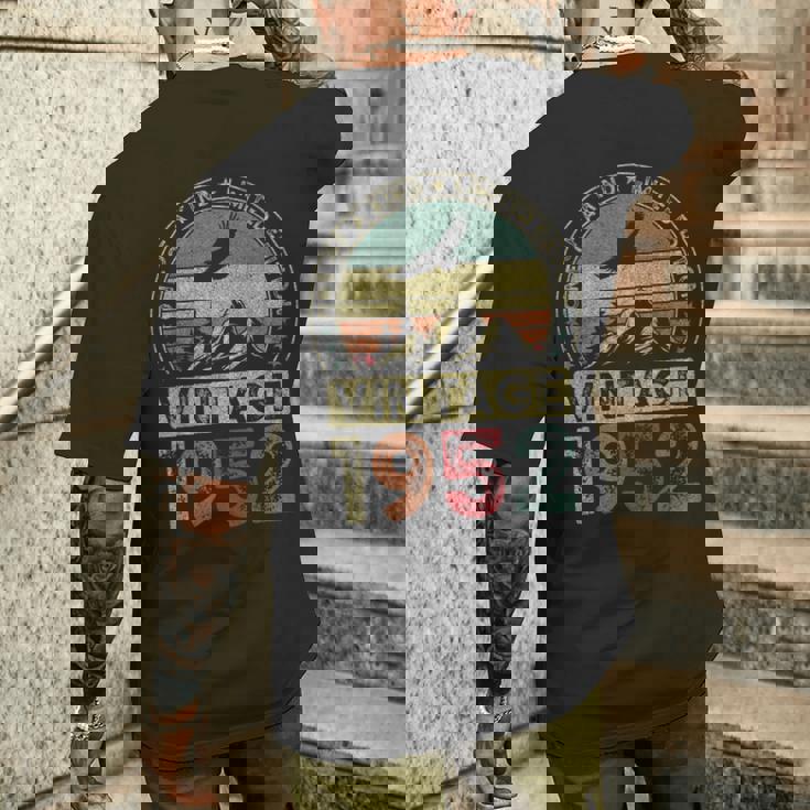 1952年ヴィンテージ、限定版、74歳の誕生日、74歳 メンズTシャツ バックプリント 彼への贈り物