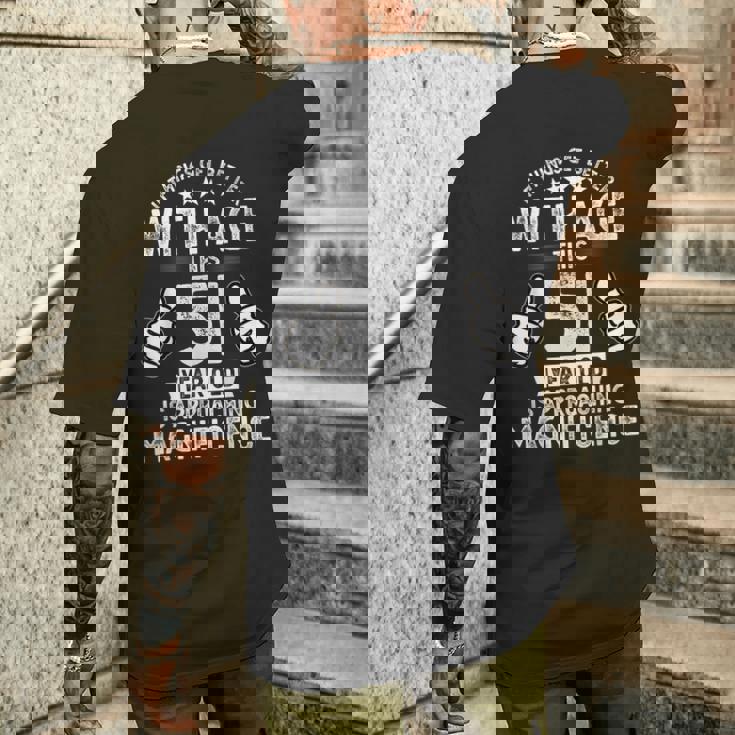 1972年生まれの男性の面白い51歳の誕生日 第51章 メンズTシャツ バックプリント 彼への贈り物