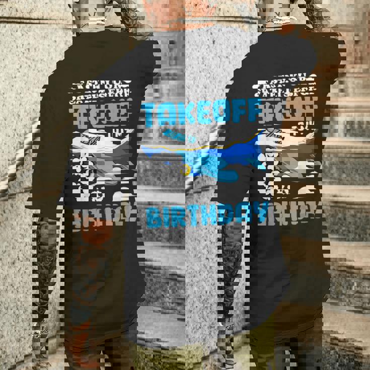 3歳の誕生日飛行機 パイロット固定シートベルト離陸飛行機 メンズTシャツ バックプリント 彼への贈り物