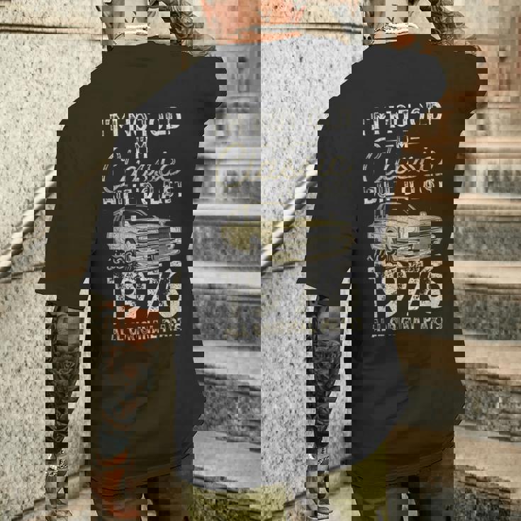 50 歳の誕生日、1976 年以来、クラシックカー、50 歳 メンズTシャツ バックプリント 彼への贈り物