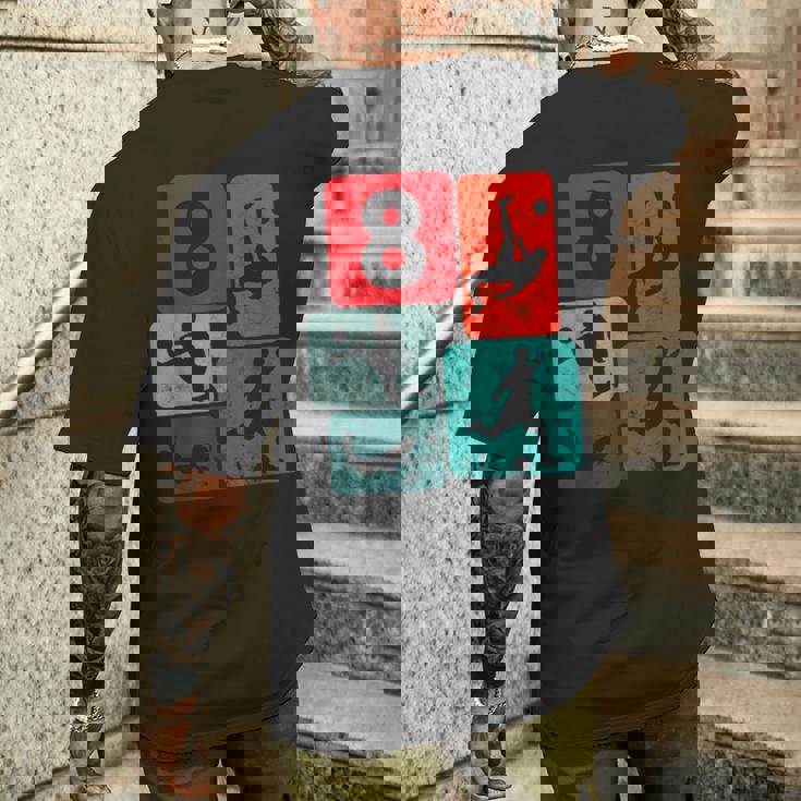 8歳の誕生日サッカー8歳の男の子サッカーサッカー メンズTシャツ バックプリント 彼への贈り物