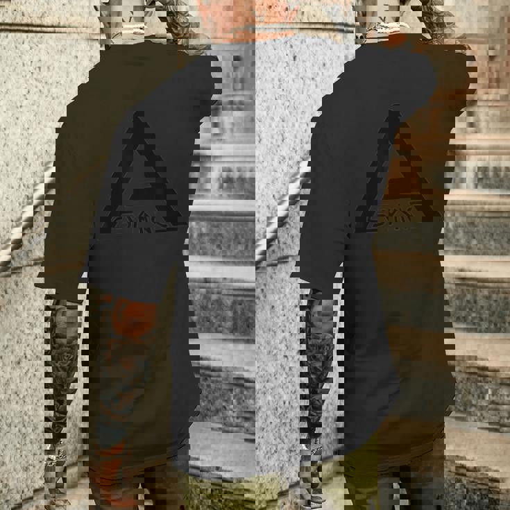 Async Backroom Pixels Research メンズTシャツ バックプリント 彼への贈り物