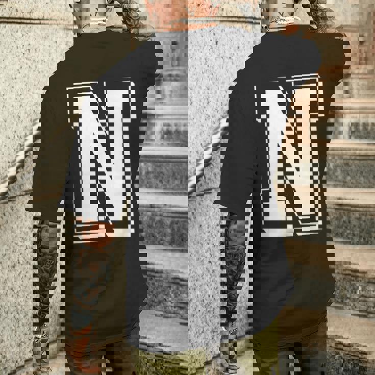 Best Friendshipseven Letters N From Friends メンズTシャツ バックプリント 彼への贈り物