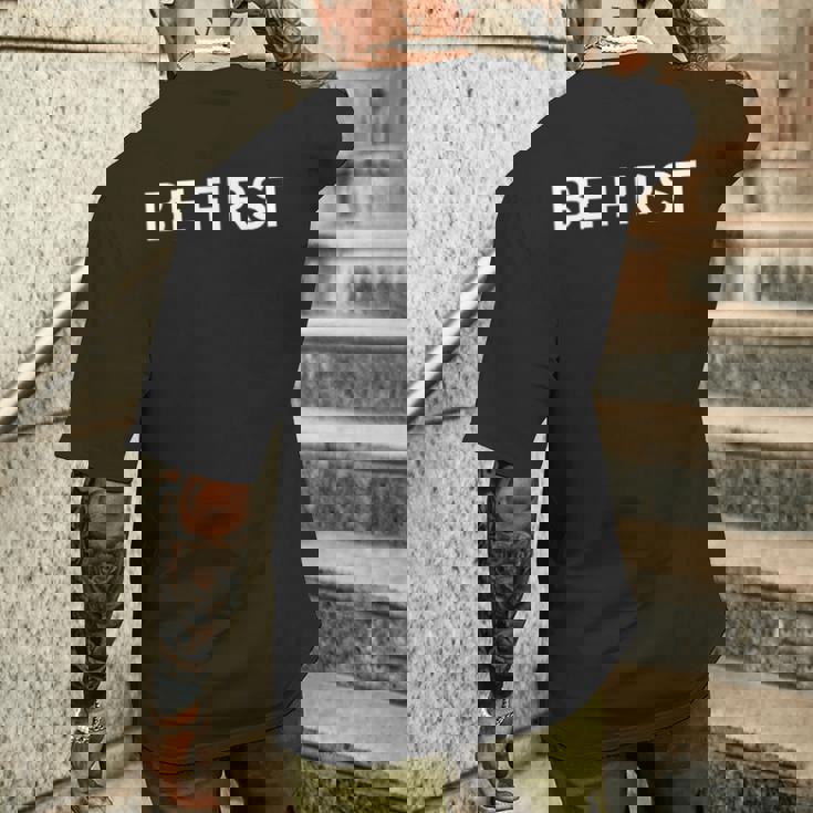 Be First メンズTシャツ バックプリント 彼への贈り物