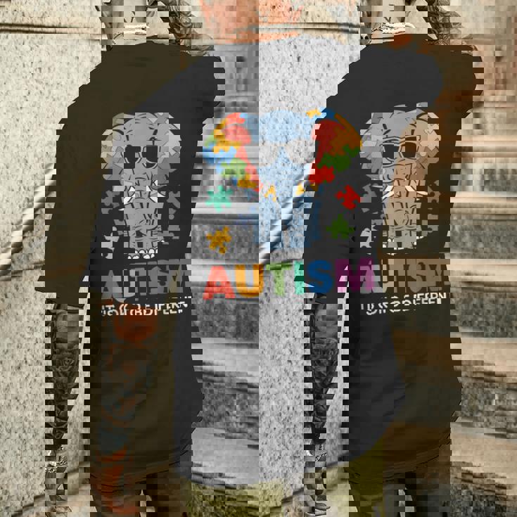 It's Ok To Be Different Awareness Elephant メンズTシャツ バックプリント 彼への贈り物