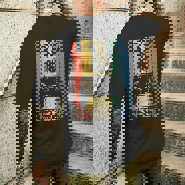 Level 40 Unlocked ideo Gamer 40Th Birthday メンズTシャツ バックプリント 彼への贈り物