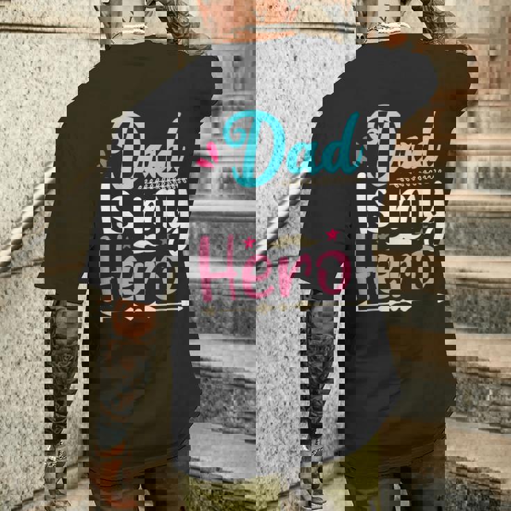 My Dad Is My Hero ギフト 父の日 クール キッズ シャツ メンズ レディース メンズTシャツ バックプリント 彼への贈り物