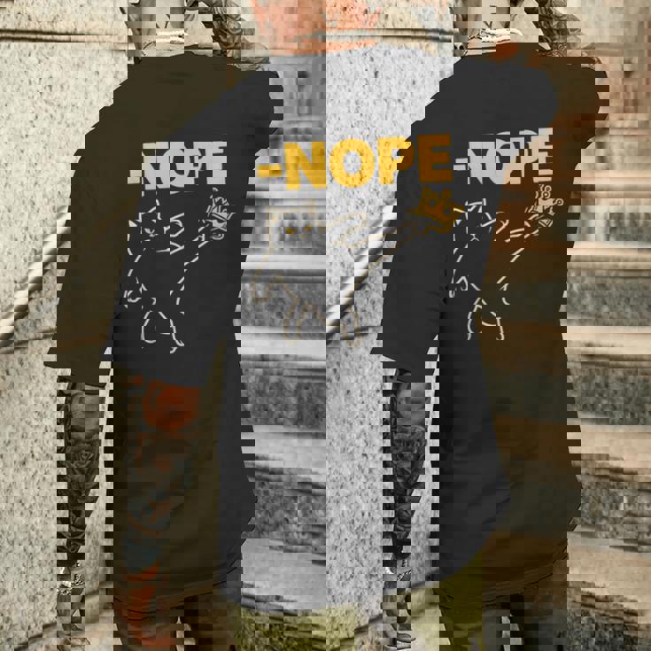 No Kings In America レトロ エッジの効いた抗議 メンズTシャツ バックプリント 彼への贈り物