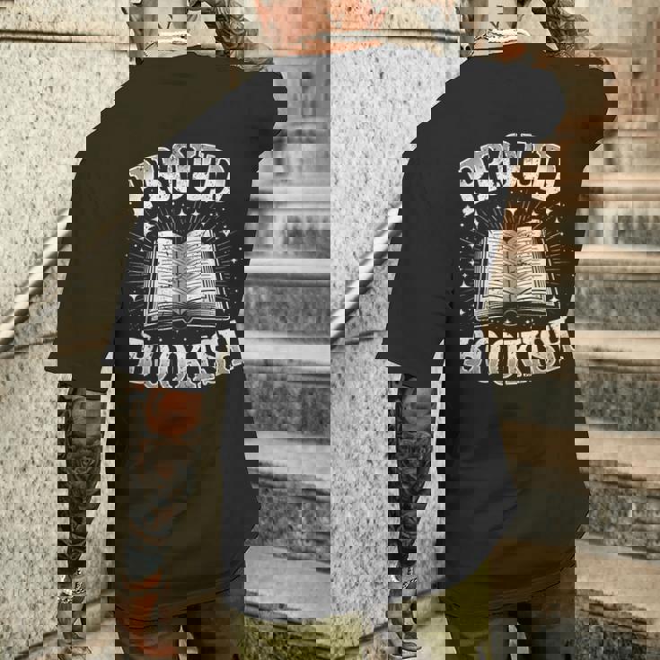 Proud Bookish Open Book Reading愛好家。 メンズTシャツ バックプリント 彼への贈り物