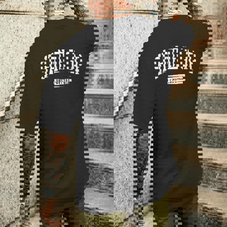 Shade Gap ペンシルバニア Pa ビンテージ アスレチック スポーツデザイン メンズTシャツ バックプリント 彼への贈り物