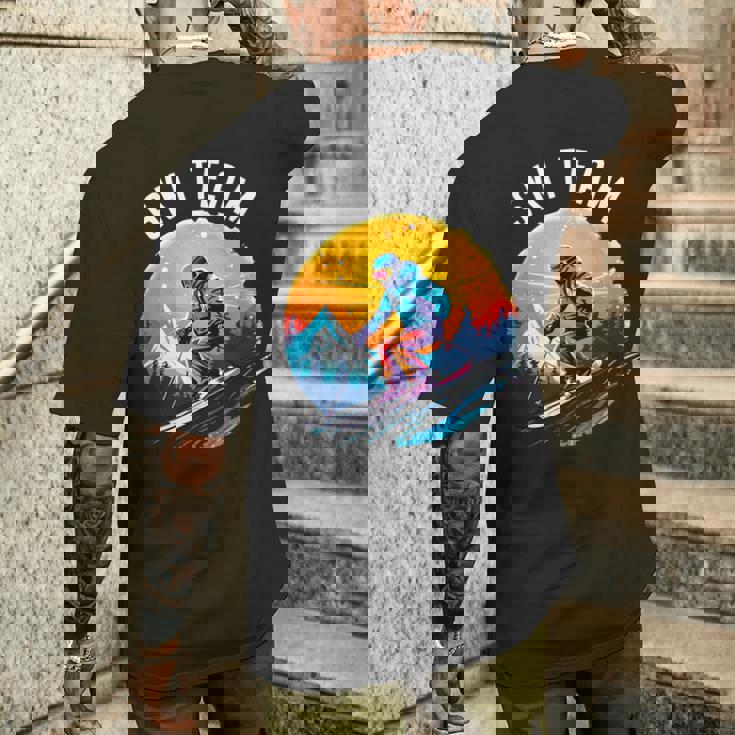 Ski Team スキーチーム スキーヤー スクール スキー旅行 スキーチーム クルー スキー メンズTシャツ バックプリント 彼への贈り物