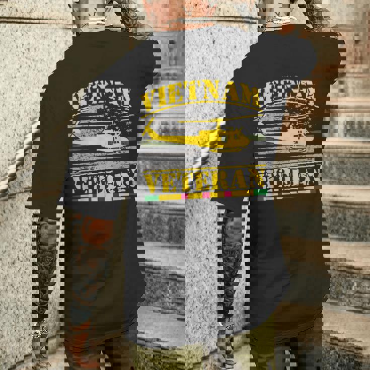 Vietnameteran Uh -1 Huey Helicopter Crew メンズTシャツ バックプリント 彼への贈り物