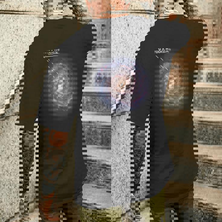 You Are Here 銀河 天文学 天の川 宇宙 サイファイ メンズTシャツ バックプリント 彼への贈り物