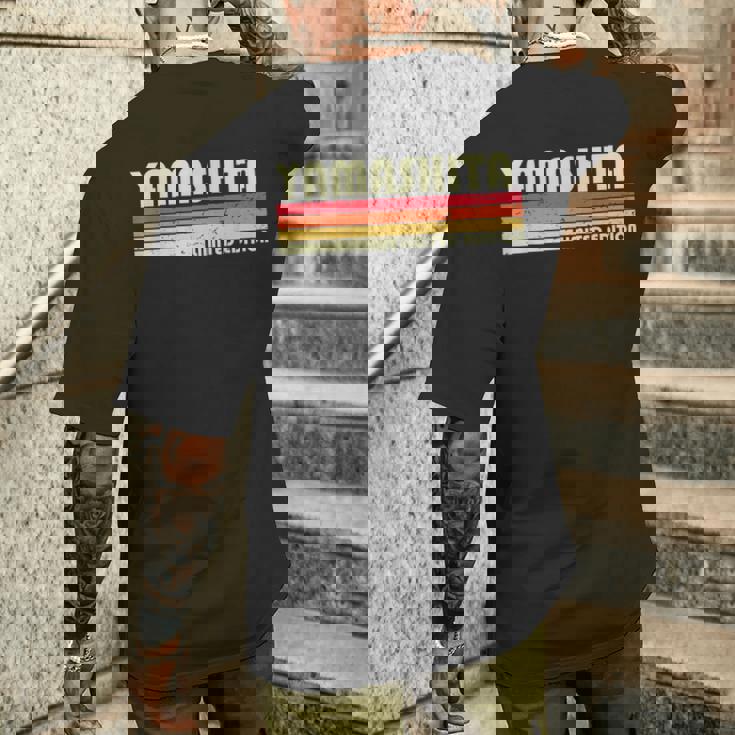 【山下 やました】名前 名字 家族お揃い ギャグ ネタ ウケ狙い 贈り物 ギフト 面白い おもしろ メンズTシャツ バックプリント 彼への贈り物