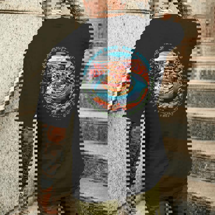 アイコニックな蹄鉄ベンド ハイキング グレンキャニオンページ アリゾナ メンズTシャツ バックプリント 彼への贈り物