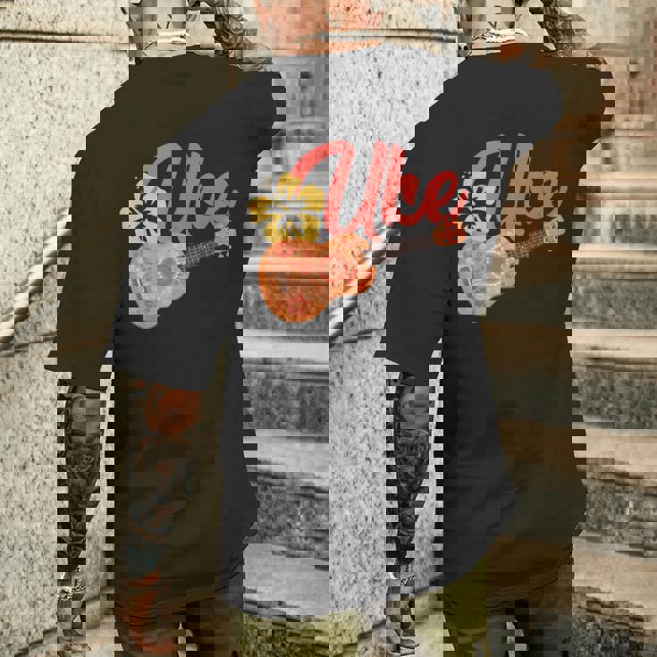 ウクレレギターギタリスト楽器 メンズTシャツ バックプリント 彼への贈り物