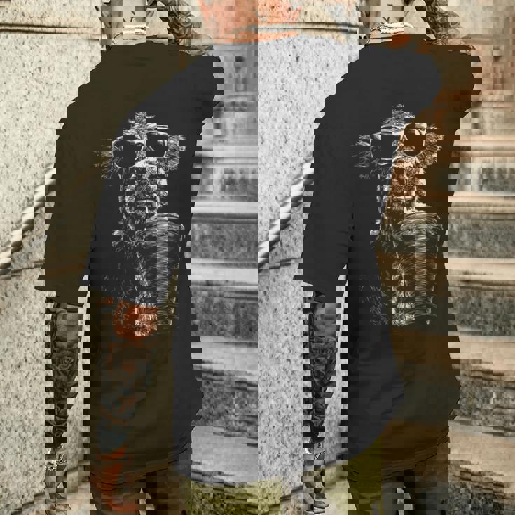 クール 牛 飲む アイスコーヒー 面白い 動物 ミーム Y2k グランジ メンズTシャツ バックプリント 彼への贈り物