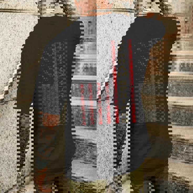 クールな愛国的なデンハム・スプリングス Usa 米国旗のギフトアイデア メンズTシャツ バックプリント 彼への贈り物