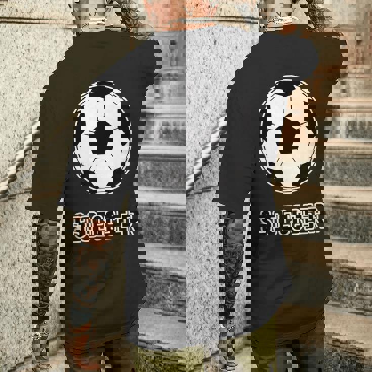 サッカー（サッカー部）Soccer 部活 クラブ【サッカーボール】スポーツ フットボール グッズ ウェア イラスト メンズTシャツ バックプリント 彼への贈り物