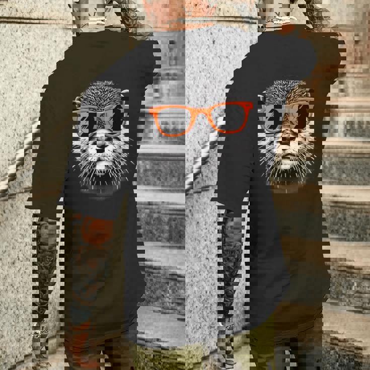 サングラスをかけたクールなカワウソのグラフィックアート 長袖tシャツ メンズTシャツ バックプリント 彼への贈り物