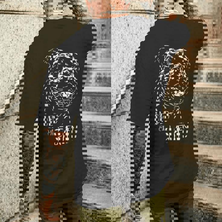 スタッフォードシャー・ブル・テリア 愛されるスタッフィー・ドッグのことわざ メンズTシャツ バックプリント 彼への贈り物