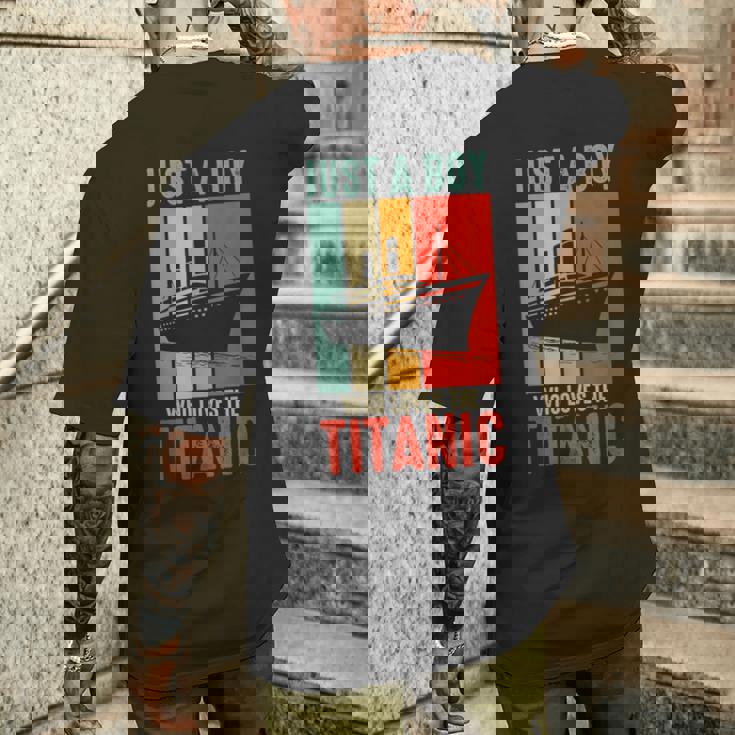 タイタニックボーイラブズ タイタニック ボーイズ タイタニック ボーイズ キッズ ユース メンズTシャツ バックプリント 彼への贈り物