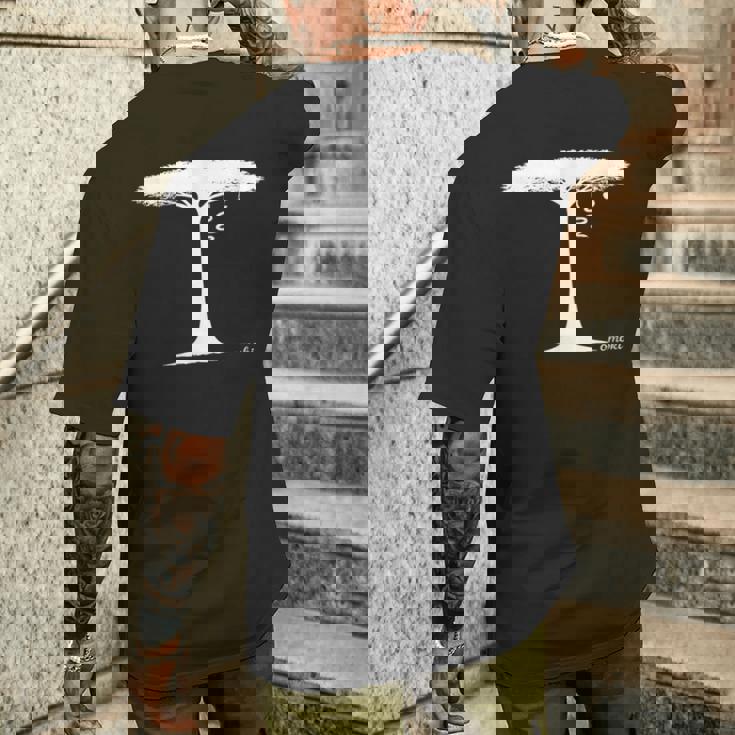 トモキ メンズTシャツ バックプリント 彼への贈り物