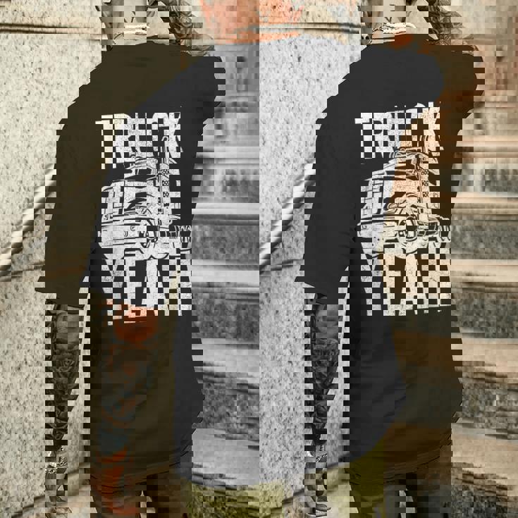 トラッカー 18輪トラック イェーピンク メンズTシャツ バックプリント 彼への贈り物