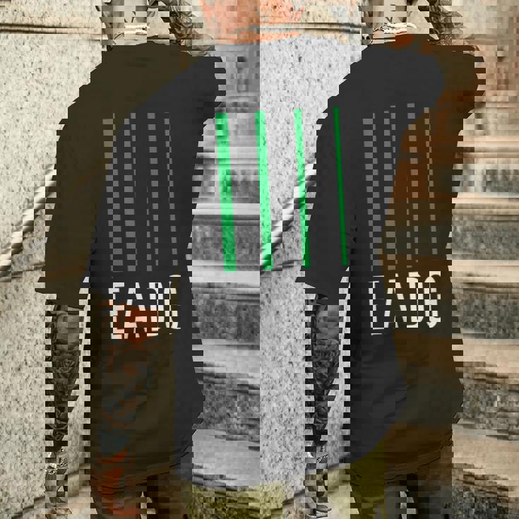 ベーシスト ベースギタリスト Eadg 4弦ギター メンズTシャツ バックプリント 彼への贈り物