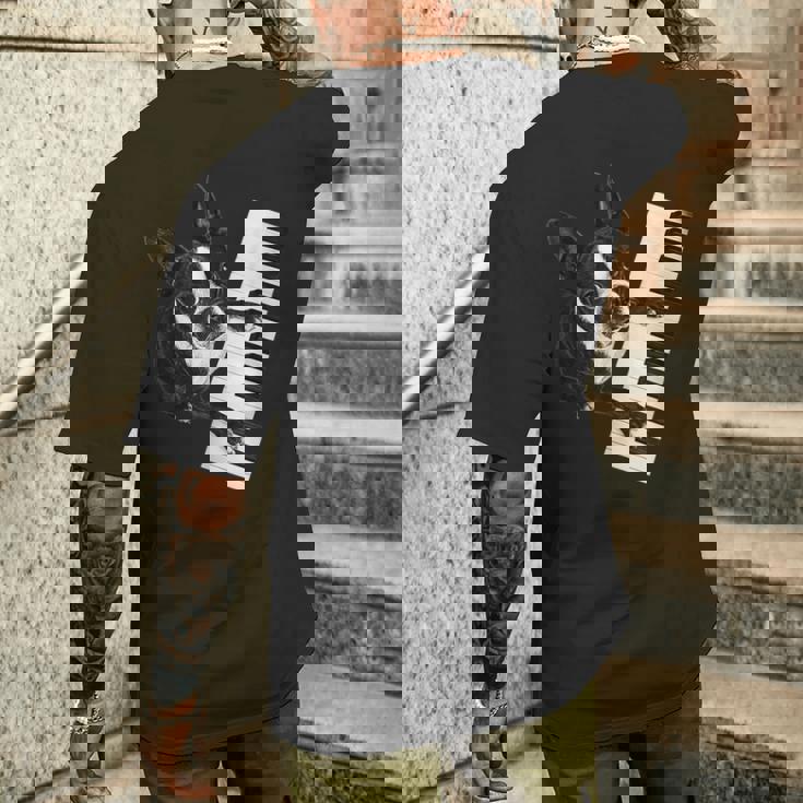 ボストンテリア ピアノ ピアニスト 犬好き メンズTシャツ バックプリント 彼への贈り物