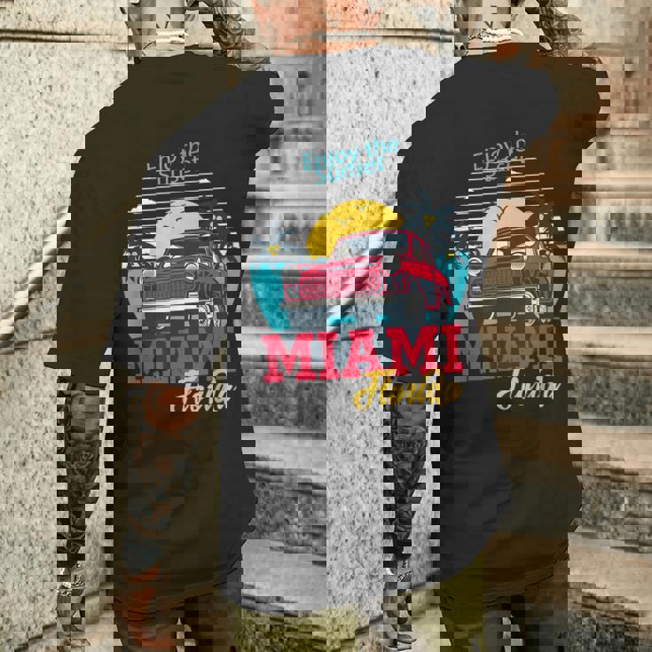 マイアミビーチtシャツ、マイアミ半袖グラフィックデザイン。 メンズTシャツ バックプリント 彼への贈り物