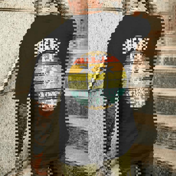 ラグビーは私の退職金制度 ラグビー部の年金受給者 メンズTシャツ バックプリント 彼への贈り物