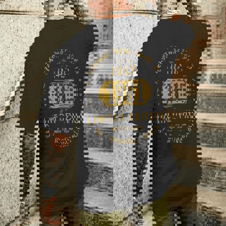 レジェンドは1961年七月生まれ 誕生日 メンズTシャツ バックプリント 彼への贈り物