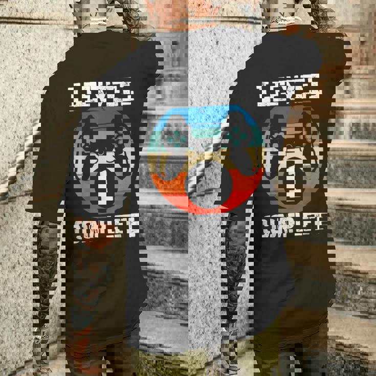 レベル1 結婚1周年記念ギフト 彼への完全ギフト メンズTシャツ バックプリント 彼への贈り物