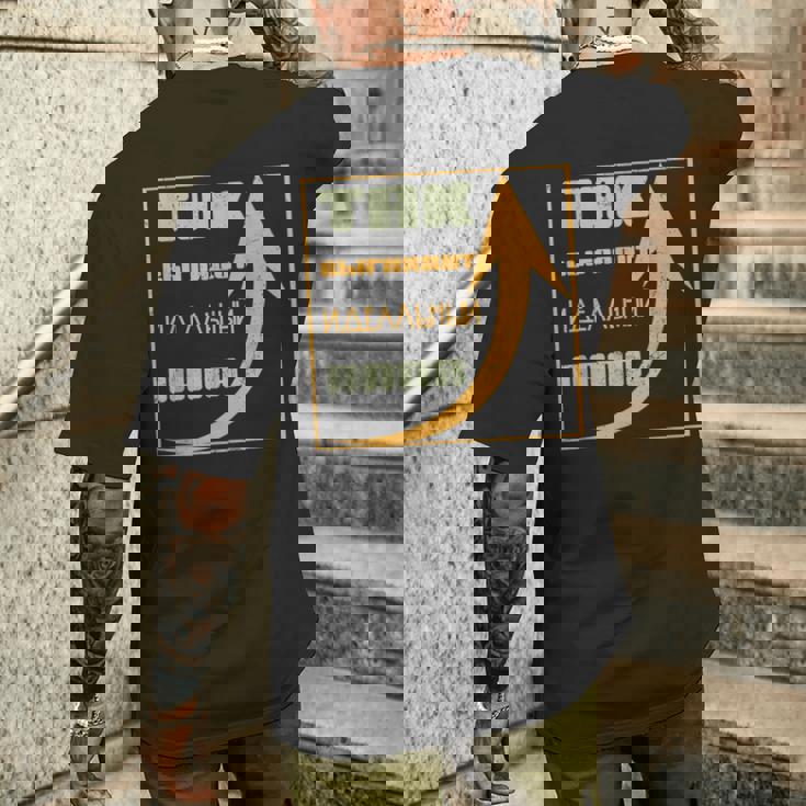 ロシア パパ 父 夫 ユーモア スラブ系 ソ連 キリル文字 バチャ メンズTシャツ バックプリント 彼への贈り物