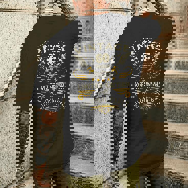 ヴィンテージ 限定版 おもしろ 60歳 ギフト 還暦 メンズTシャツ バックプリント 彼への贈り物