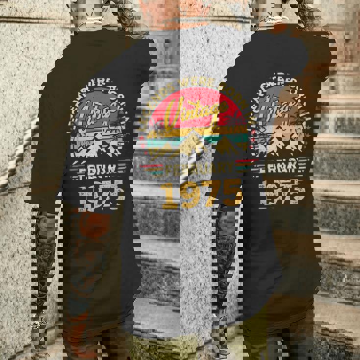 ヴィンテージ51歳の誕生日レジェンドは1975年2月に誕生しました。 メンズTシャツ バックプリント 彼への贈り物