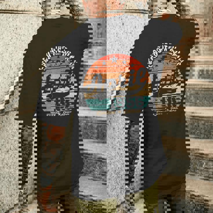 ヴィンテージ70歳の誕生日の伝説は1956年4月に誕生しました。 メンズTシャツ バックプリント 彼への贈り物