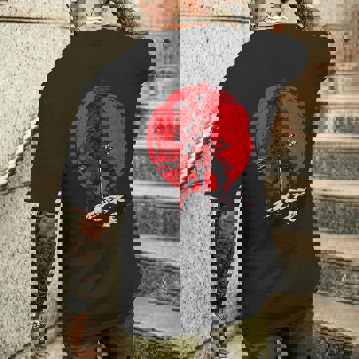 侍 戦国武将 武士道 サムライ 東京 ジャパン カタナ メンズTシャツ バックプリント 彼への贈り物