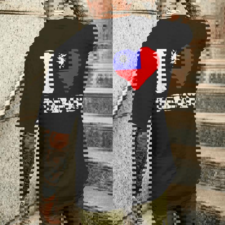 台湾の誇り 台湾のルーツ I Love Taiwan 台湾国旗 メンズTシャツ バックプリント 彼への贈り物