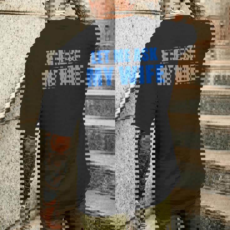 妻に聞いてみよう—彼女は面白い結婚ジョークを言わなかった メンズTシャツ バックプリント 彼への贈り物