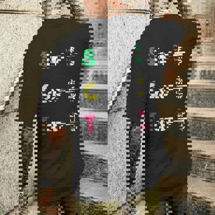 数学教師 三角法oh Cah Toa ジオメトリパロディ メンズTシャツ バックプリント 彼への贈り物