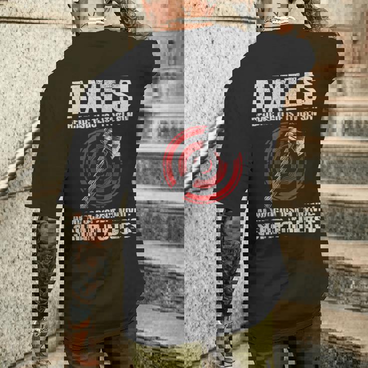 斧投げ ランバージャック ヨガ ゴルフ ファニー 斧投げ ブルズアイ メンズTシャツ バックプリント 彼への贈り物